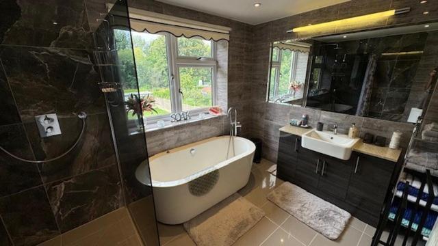 Stunning Double Bedroom Greenwich London With Private Bathroom Exterior photo